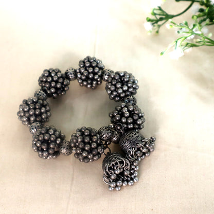 Akshara Bracelet cum Gajra